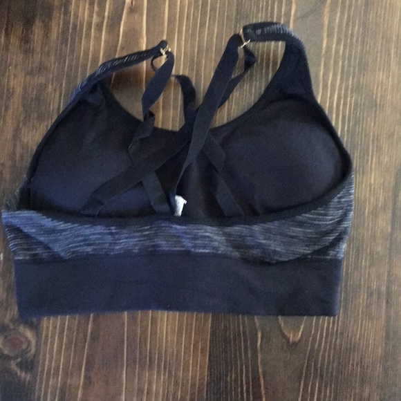 Puma - crisscross sports bra - Grey - Picture 2 of 6